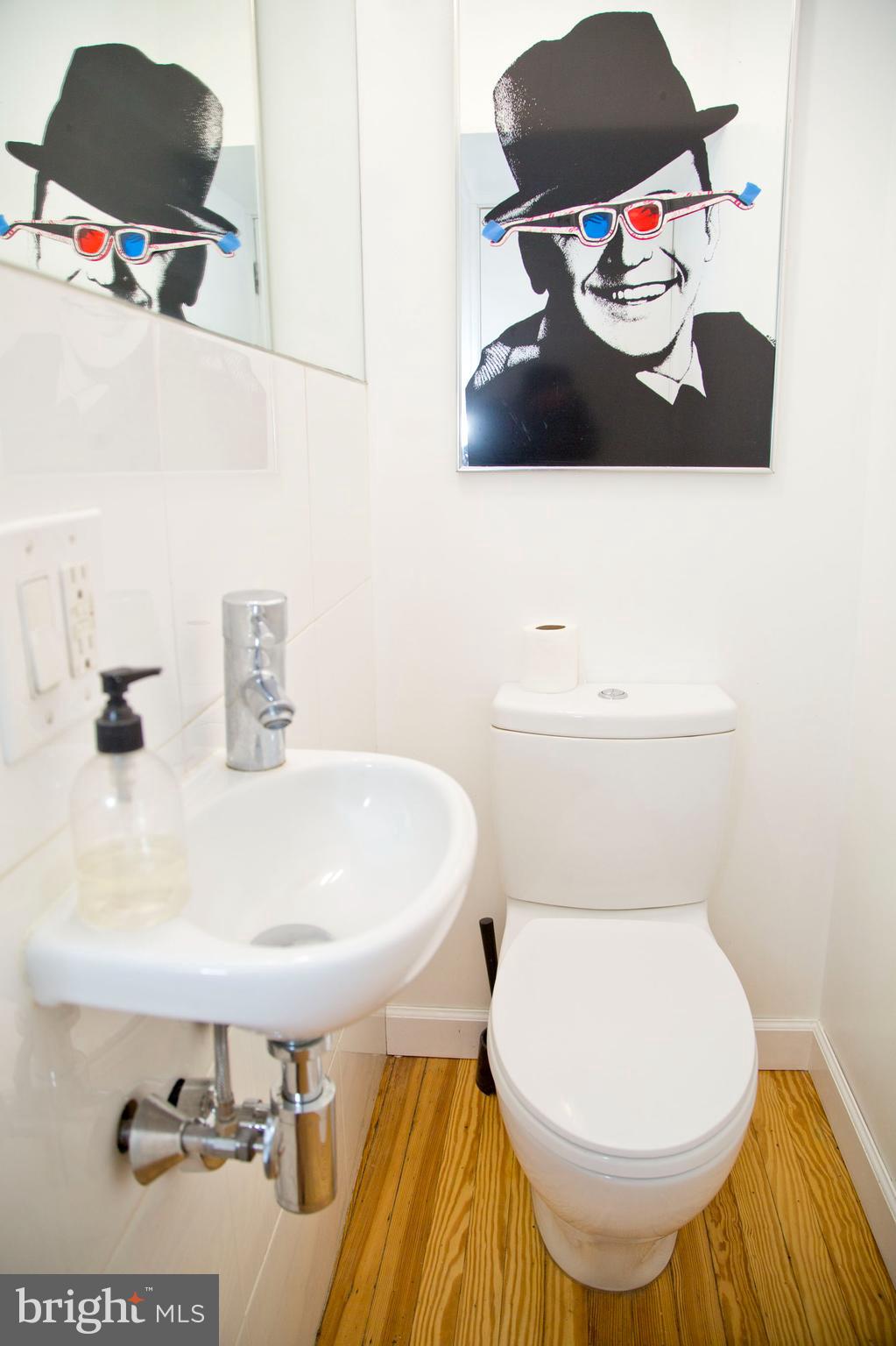 719 Pemberton Street Philadelphia, PA 19147 - Photo 22 of 46 1st floor 1/2 bath.