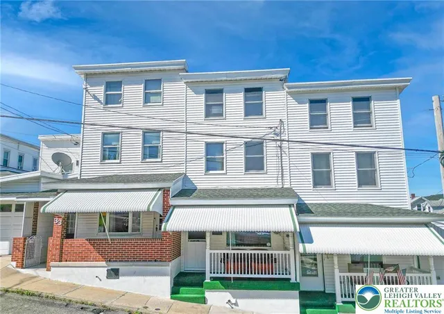 $1,200 | 32 Powell Street, Lansford, PA 18232