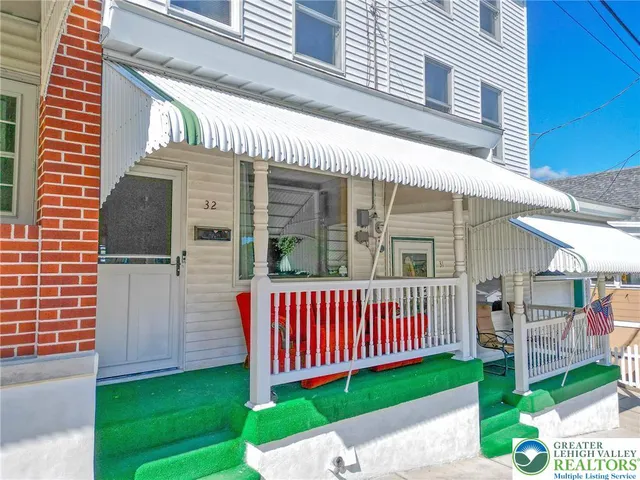 $1,200 | 32 Powell Street, Lansford, PA 18232