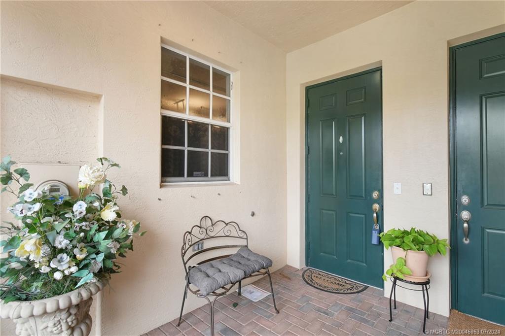 370 Southwest Walking Path Stuart, FL 34997 - Photo 4 of 40 Gallery Image 4