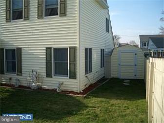 2839 Nestling Road Philadelphia, PA 19154 - Photo 4 of 12 Exterior Back