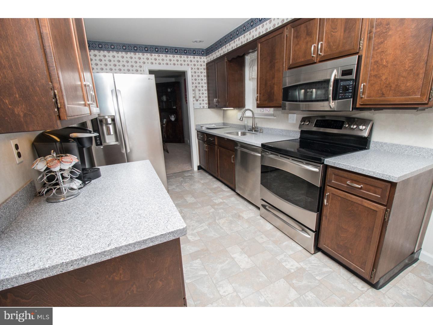 24 Johns Road Cheltenham, PA 19012 - Photo 5 of 20 Kitchen