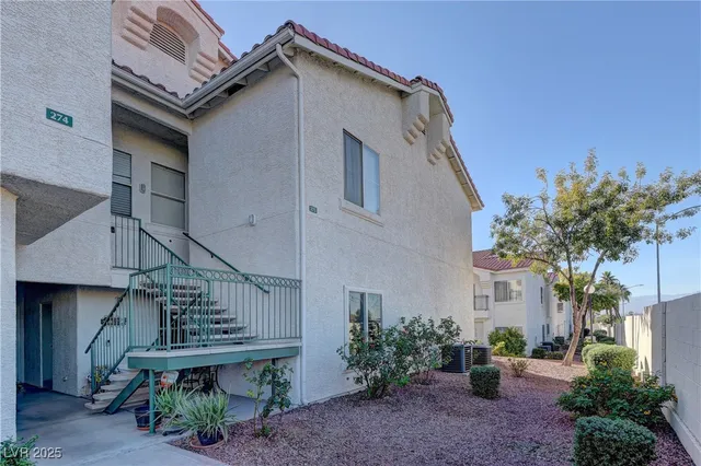 $300,000 | 6201 East Lake Mead Boulevard, Unit 175, Las Vegas, NV 89156