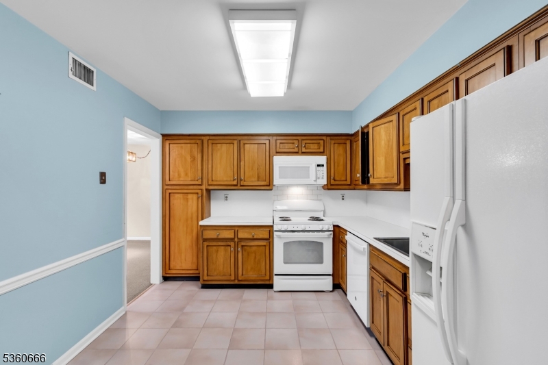 260 Prospect Street, Unit 9 Westfield, NJ 07090 - Photo 13 of 22