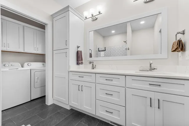 $375,000 | 243 Auseon Court, Hillsdale, MI 49242