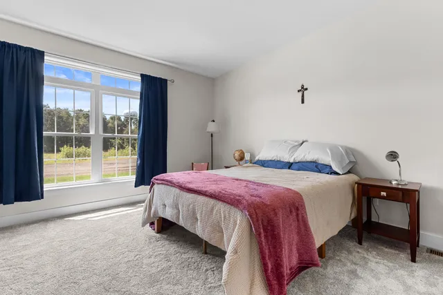 $375,000 | 243 Auseon Court, Hillsdale, MI 49242