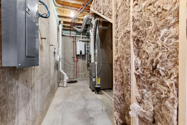 $375,000 | 243 Auseon Court, Hillsdale, MI 49242