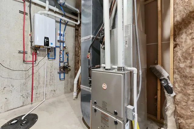 $375,000 | 243 Auseon Court, Hillsdale, MI 49242