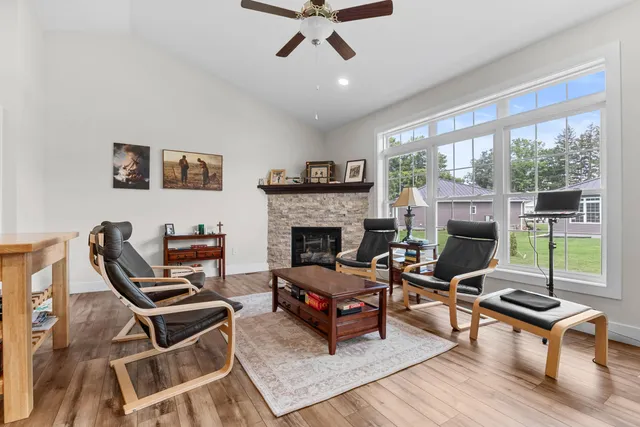 $375,000 | 243 Auseon Court, Hillsdale, MI 49242