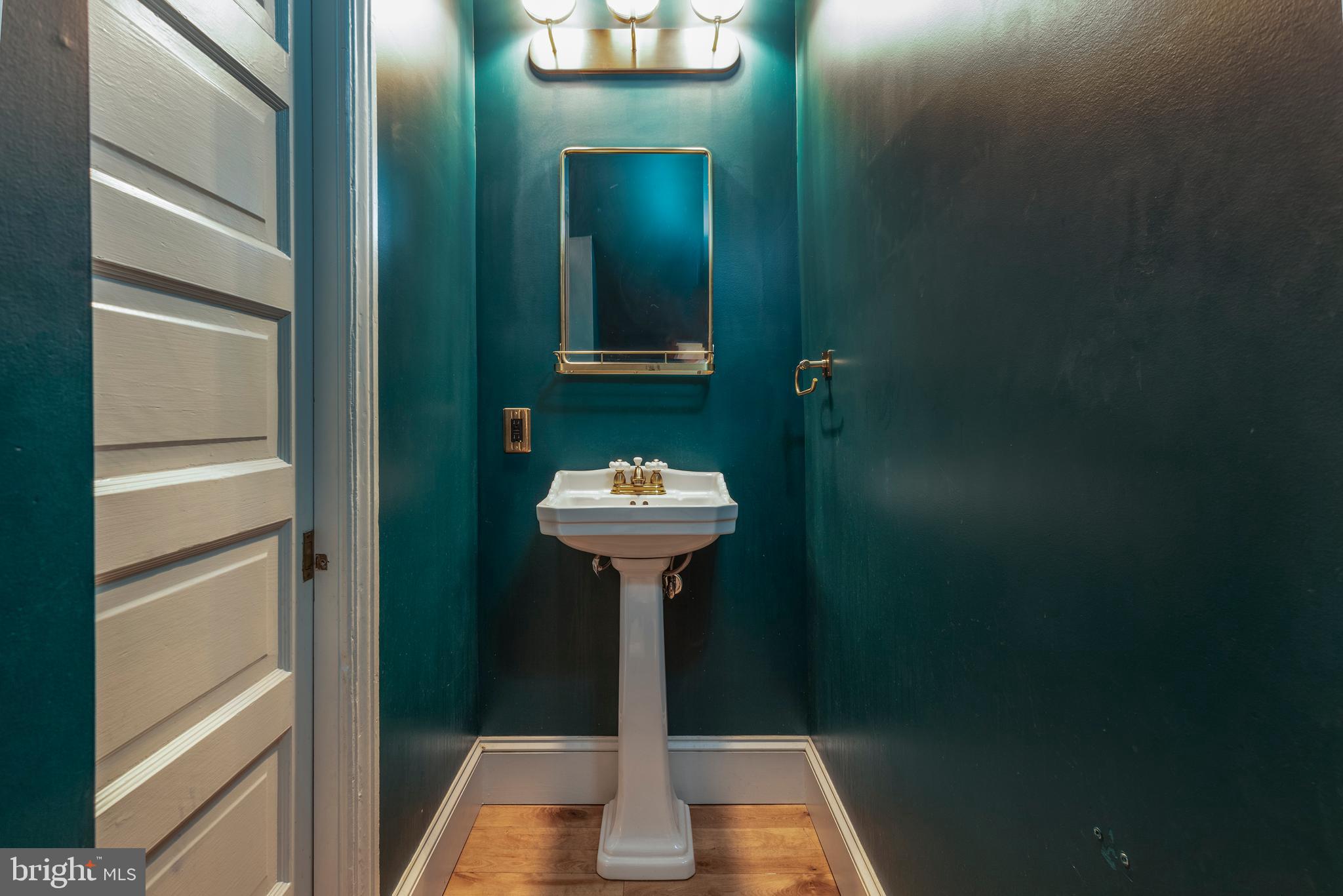 3709 Midvale Avenue Philadelphia, PA 19129 - Photo 13 of 60