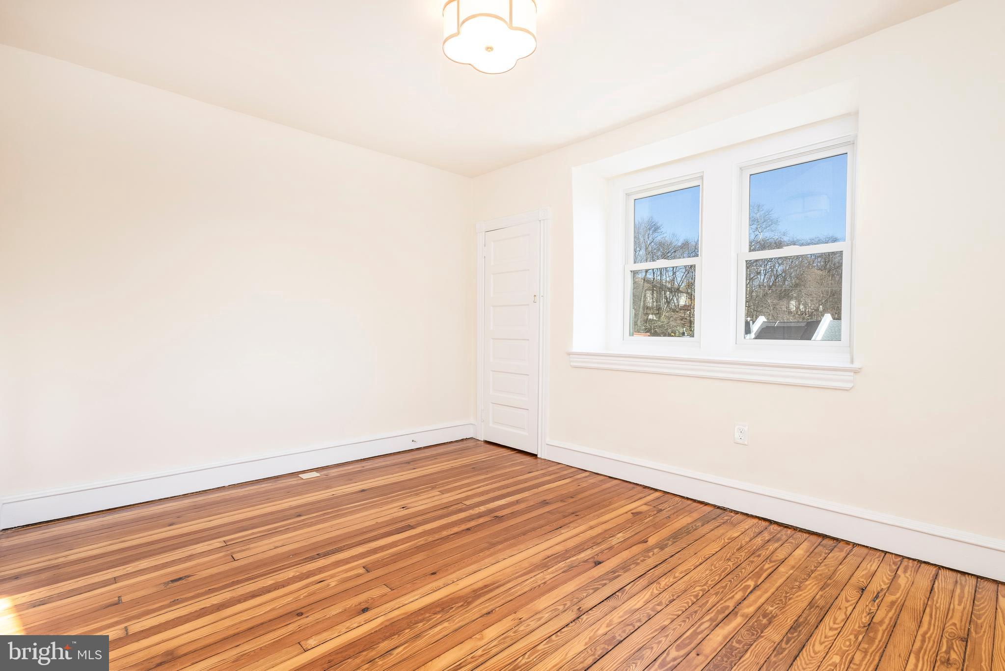 3709 Midvale Avenue Philadelphia, PA 19129 - Photo 40 of 60 3rd Floor Front Bedroom
