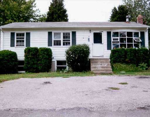 41 Maywood Road Narragansett, RI 02882 - Photo 1 of 1 Exterior Front.