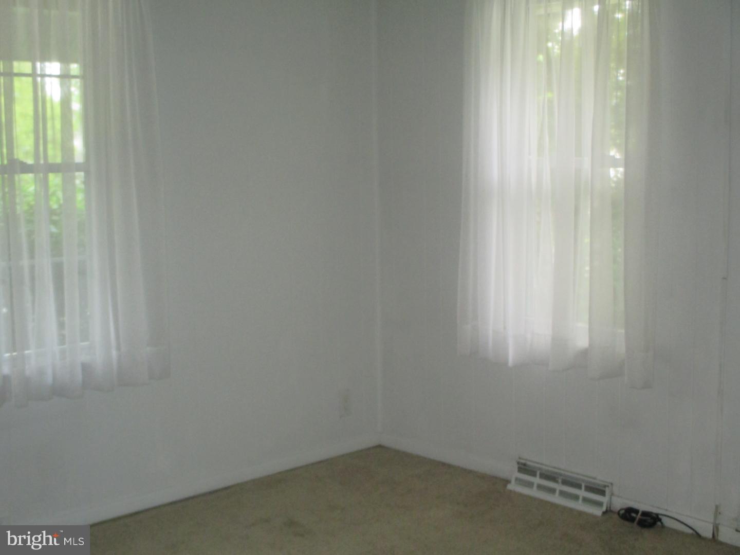17 Indian Spring Road Clementon, NJ 08021 - Photo 11 of 25 Master Bedroom