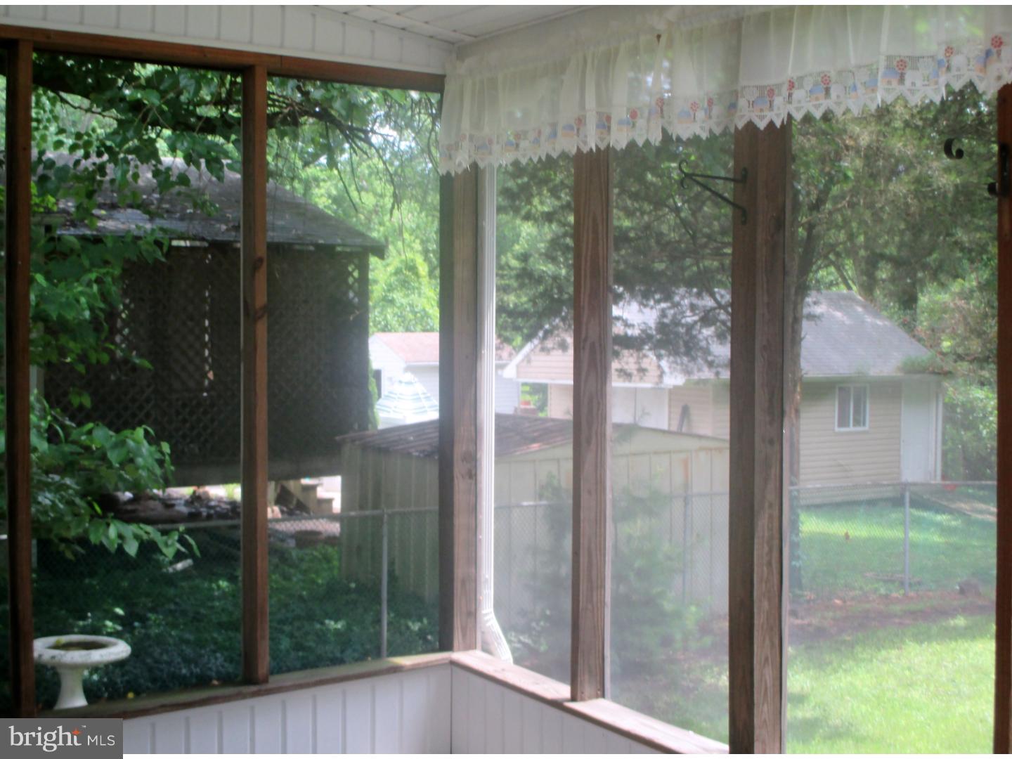 17 Indian Spring Road Clementon, NJ 08021 - Photo 20 of 25 Sun Room