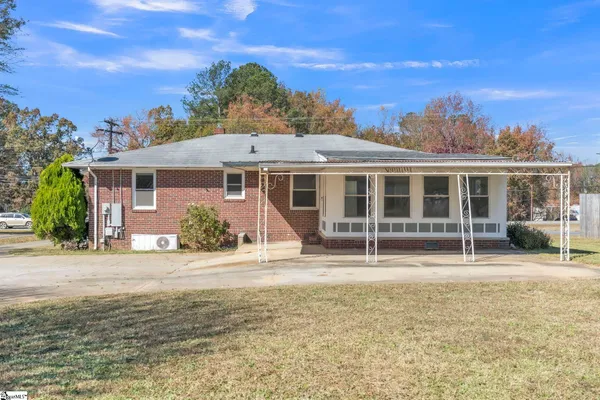 $230,000 | 734 Anderson Street, Belton, SC 29627