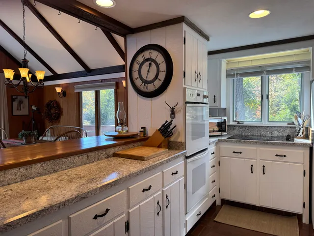 $599,942 | 46 Red Pine Road, Madison, NH 03849