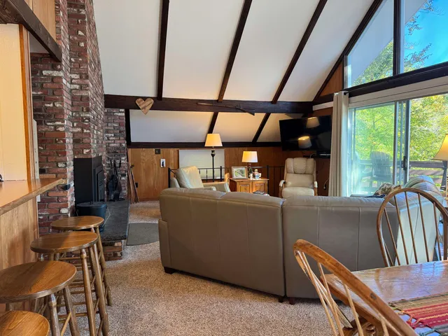 $599,942 | 46 Red Pine Road, Madison, NH 03849