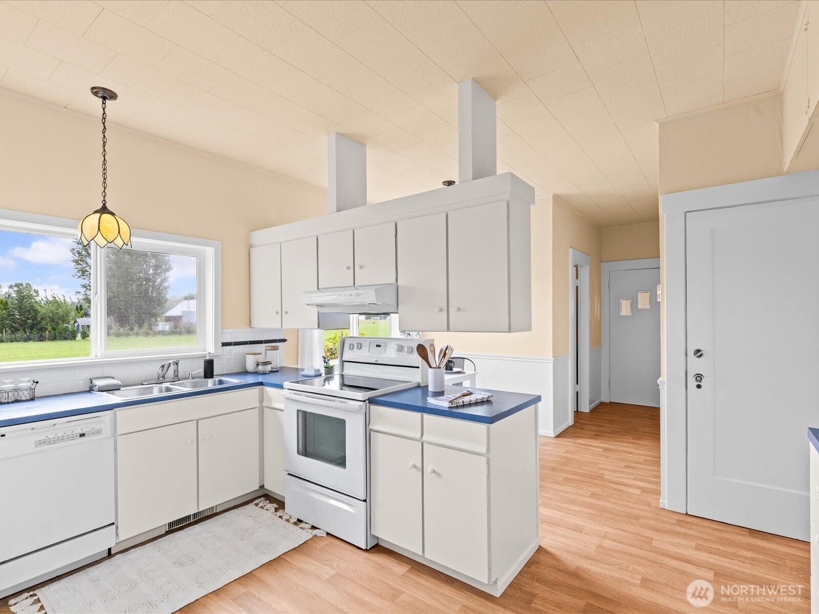 17734 McLean Road Mount Vernon, WA 98273 - Photo 12 of 40