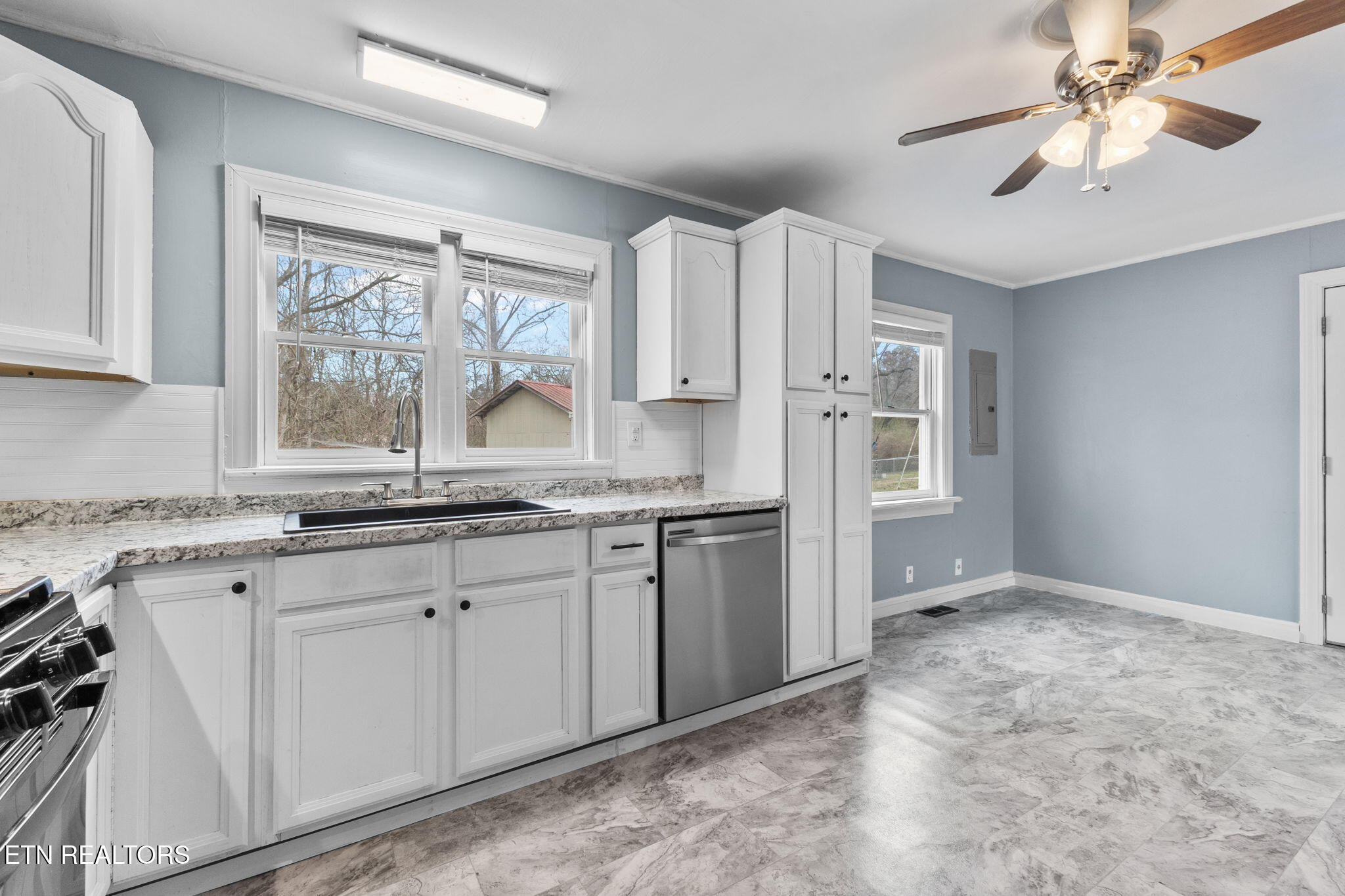 225 Capps Road Harriman, TN 37748 - Photo 17 of 58 18-web-or-mls-3F1A4915