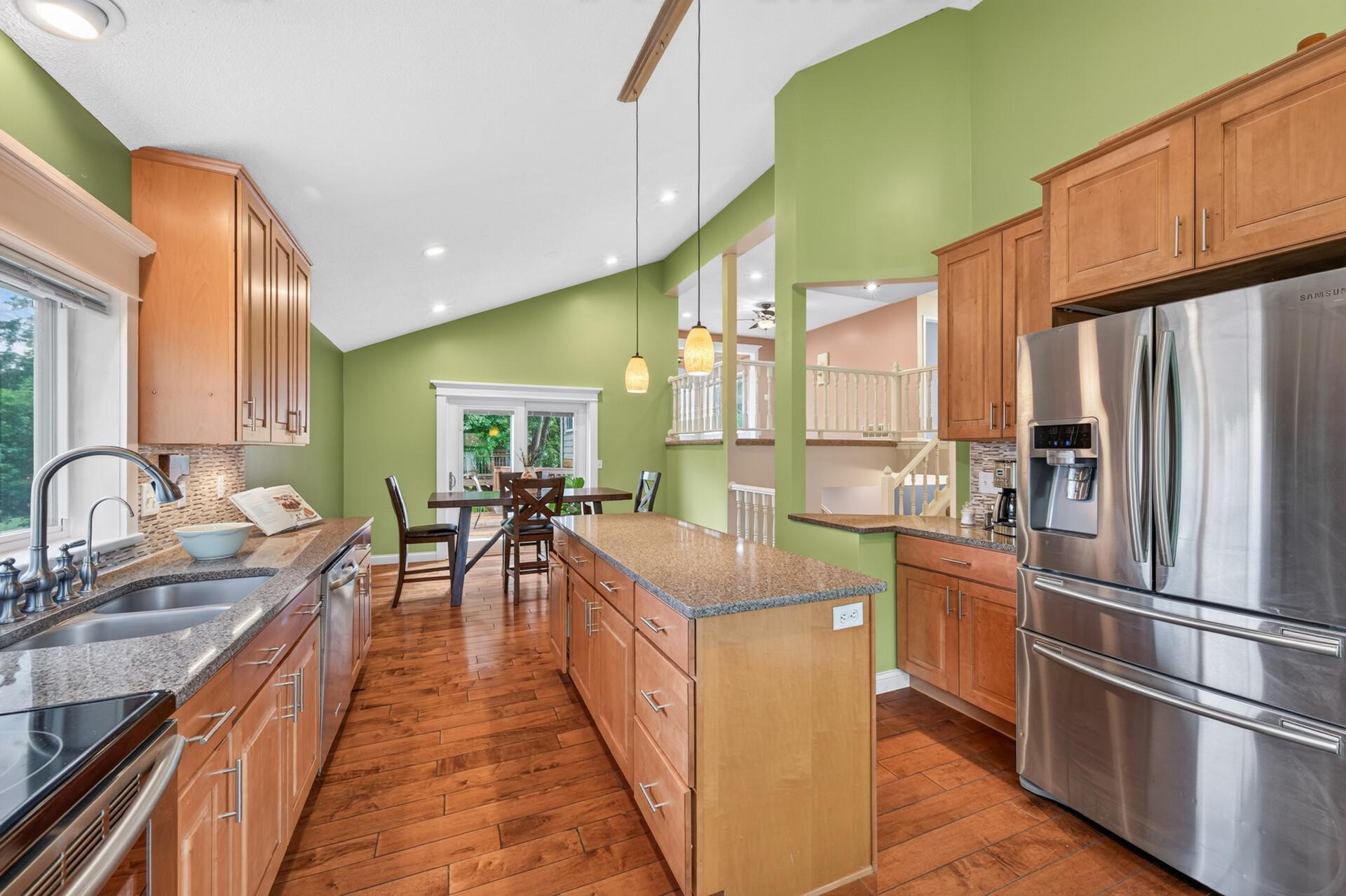 9391 Newcastle Road Woodbury, MN 55125 - Photo 15 of 58