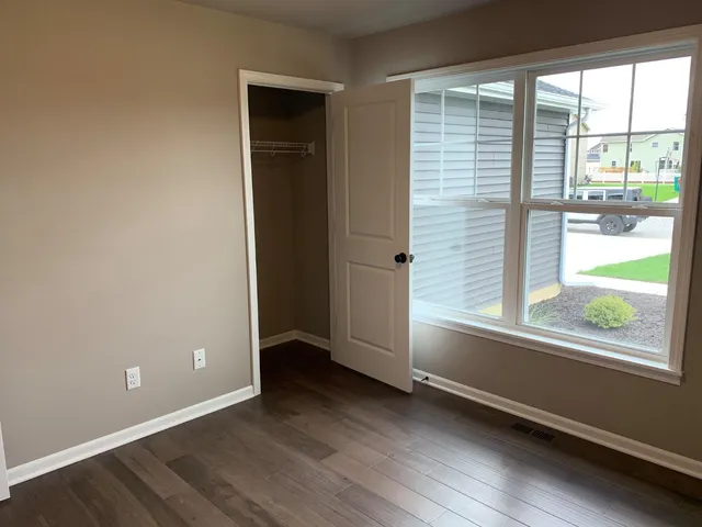 $368,900 | 5089 Stephen Lane, Lowell, IN 46356