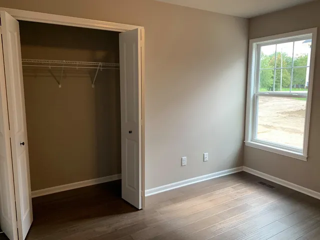 $368,900 | 5089 Stephen Lane, Lowell, IN 46356