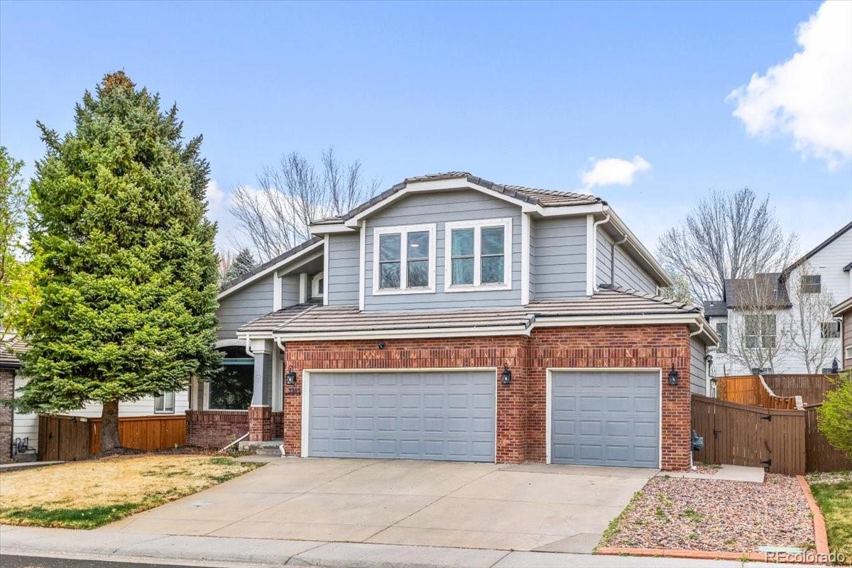 3385 White Oak Lane Highlands Ranch, CO 80129 - Photo 36 of 36 a front view of a house