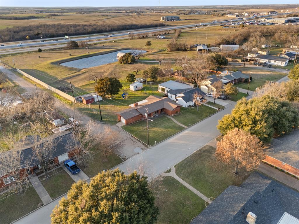 910 South Harrison Street West, TX 76691 - Photo 38 of 39 an aerial view of a house with a ocean view