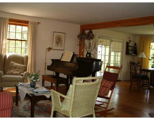445 South Gulf Road Belchertown, MA 01007 - Photo 11 of 29 Gallery Image 11