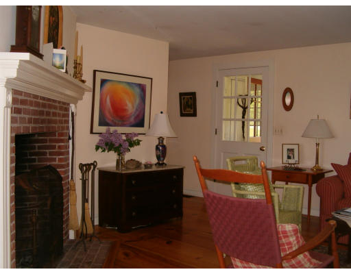 445 South Gulf Road Belchertown, MA 01007 - Photo 10 of 29 Gallery Image 10