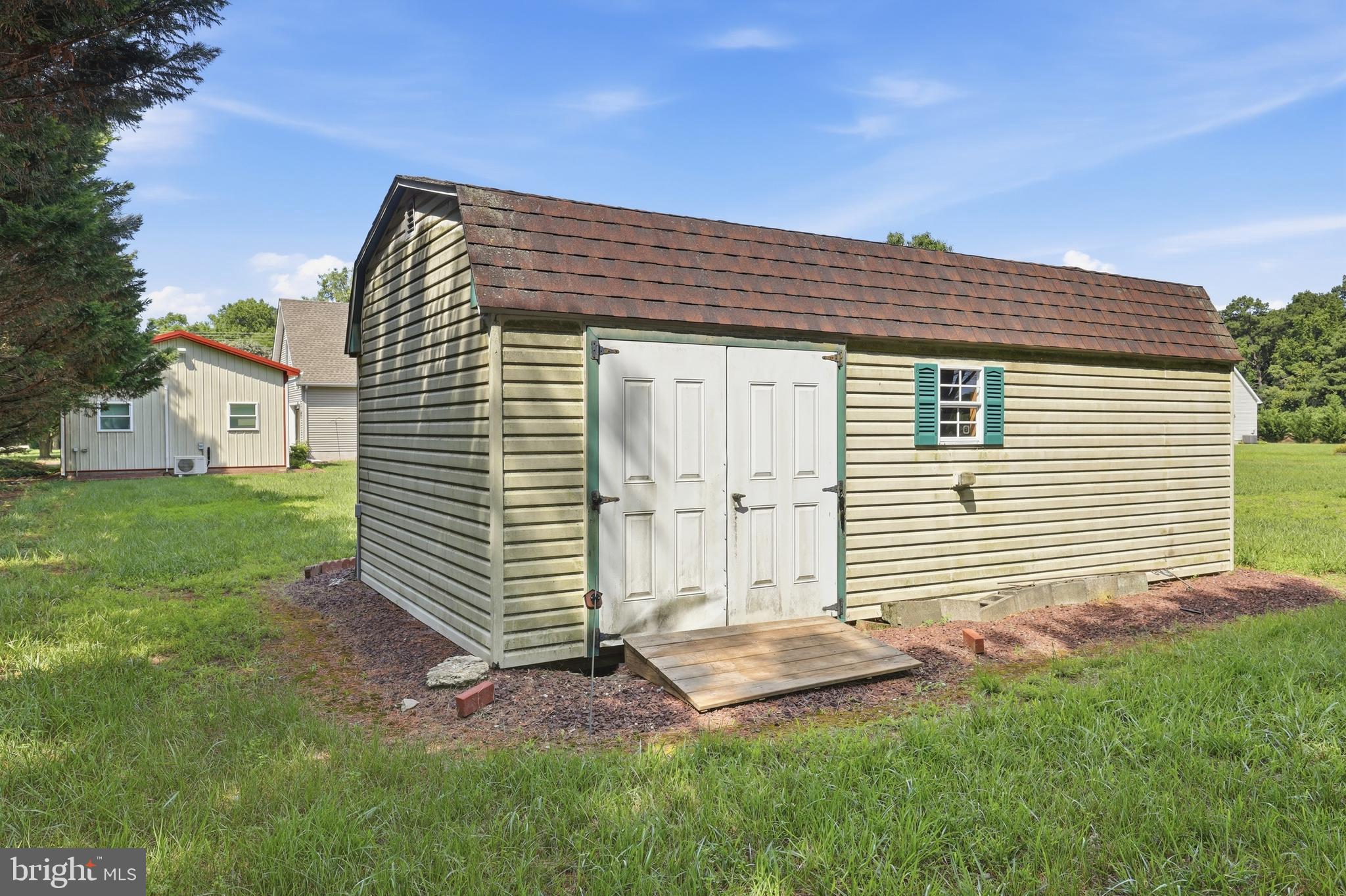 10077 Old Furnace Road Seaford, DE 19973 - Photo 33 of 43 Shed w/loft for storage