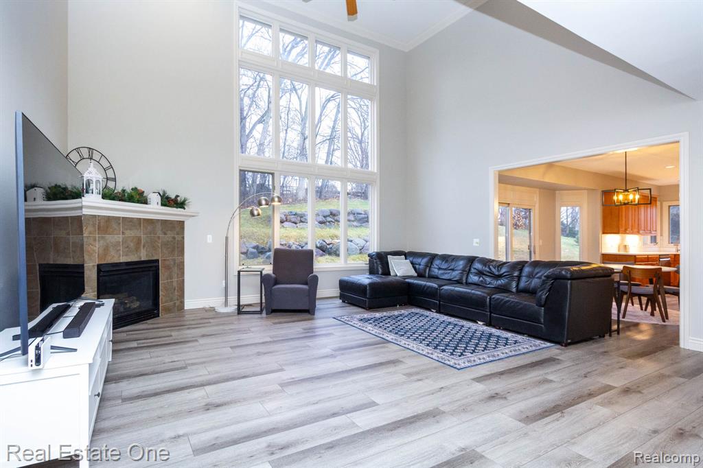 6536 Chatham Circle Rochester Hills, MI 48306 - Photo 6 of 77 Gallery Image 6