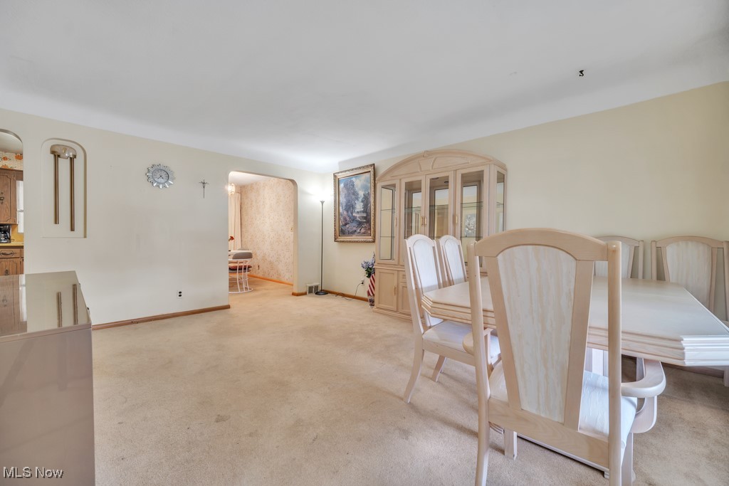 7330 Maplewood Road Cleveland, OH 44130 - Photo 5 of 40 Gallery Image 5