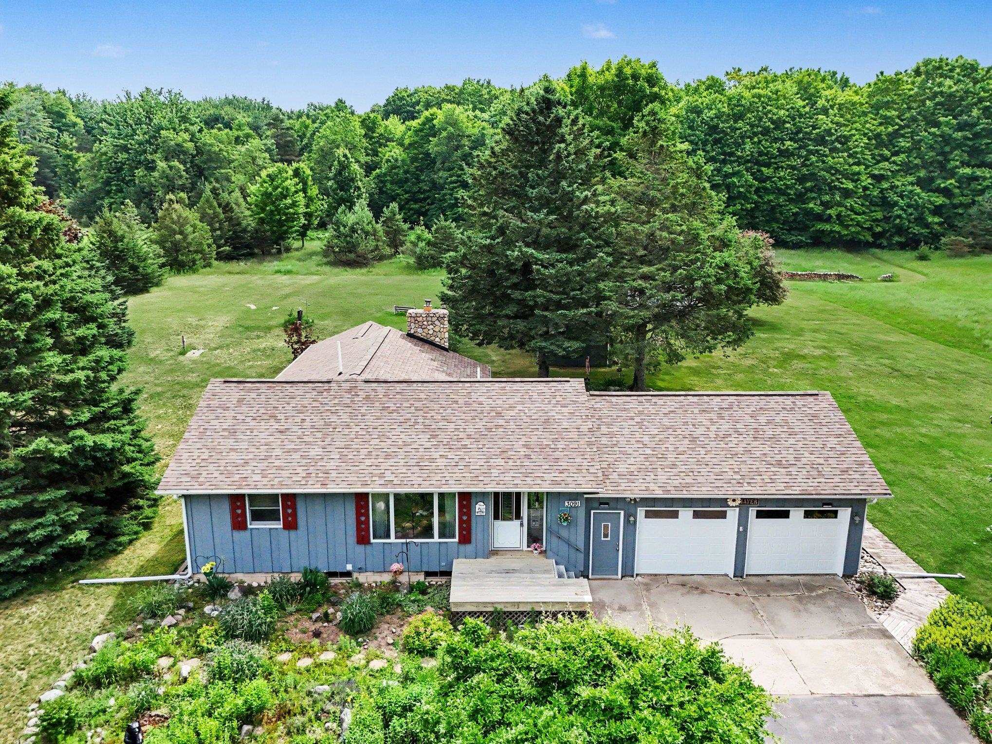 3091 Lake Ann Road Interlochen, MI 49643 - Photo 1 of 19 1947551-537bc117-adaa-46f1-a01c-ca4332f2c511.JPG