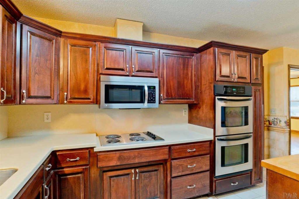 2502 Jeter Road Cantonment, FL 32533 - Photo 3 of 28 Gallery Image 3