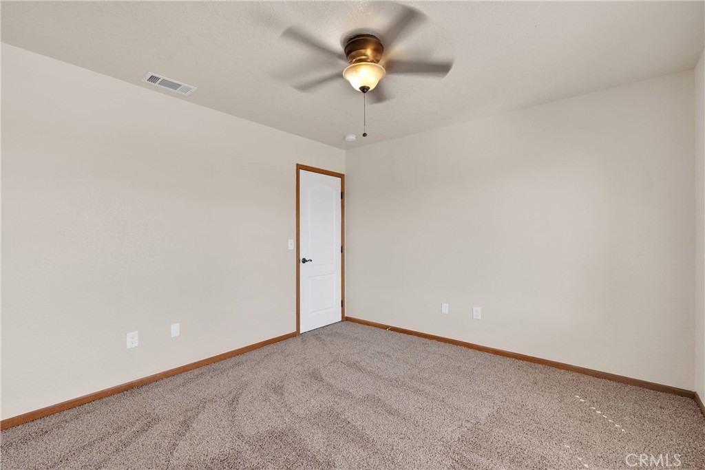 19501 Kinai Road Apple Valley, CA 92307 - Photo 31 of 69 a view of an empty room
