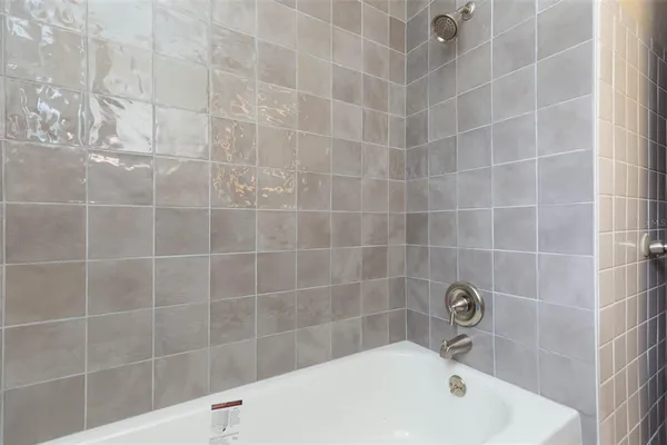 $1,800 | 1809 East Henry Avenue, Tampa, FL 33610