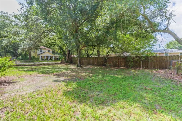 $1,800 | 1809 East Henry Avenue, Tampa, FL 33610