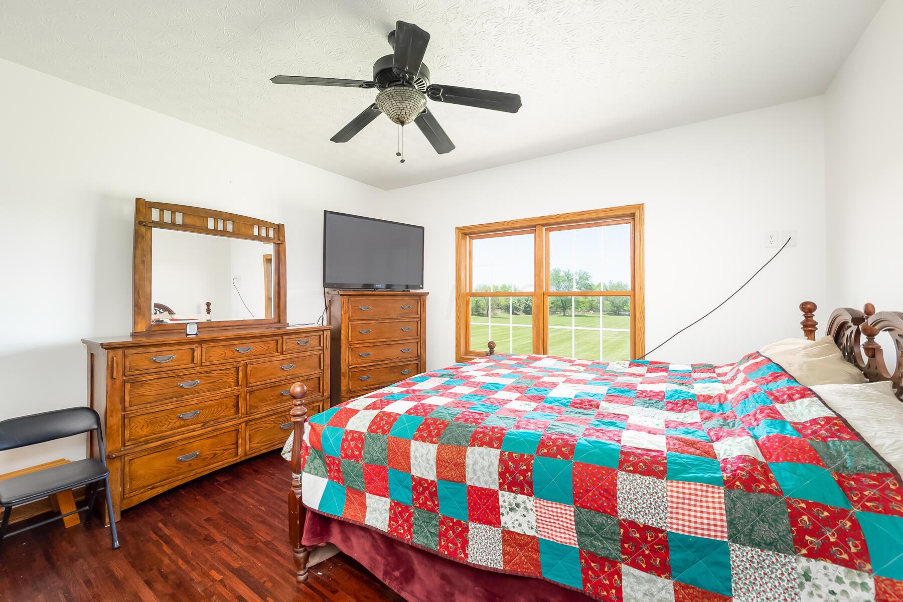 3807 North Section Line Road Radnor, OH 43066 - Photo 23 of 37 Primary Bedroom