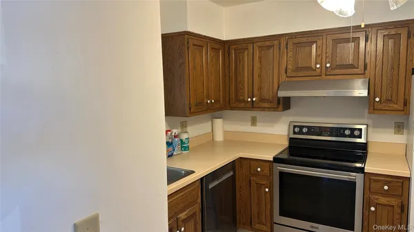 $409,000 | 1602 Nutmeg Drive, Carmel, NY 10512