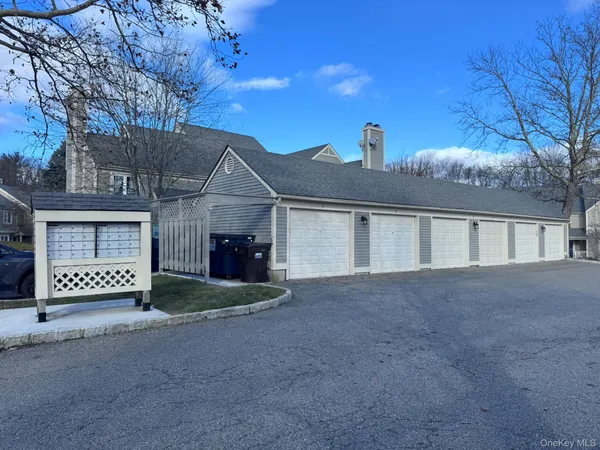 $409,000 | 1602 Nutmeg Drive, Carmel, NY 10512