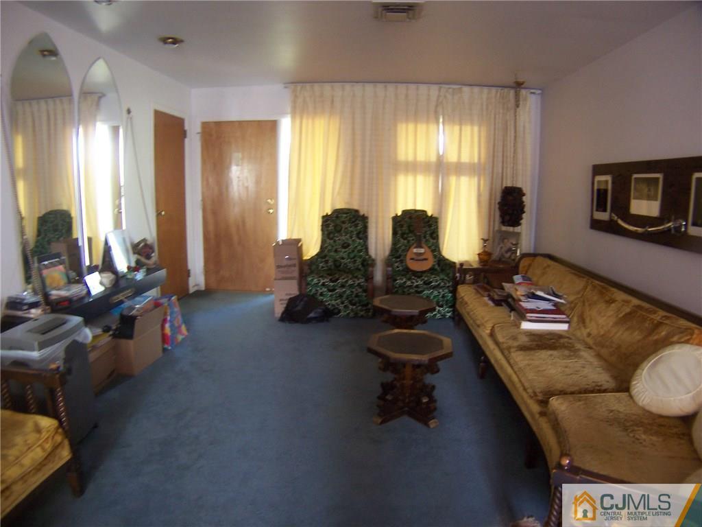 59 Preston Road Colonia, NJ 07067 - Photo 6 of 12 Gallery Image 6