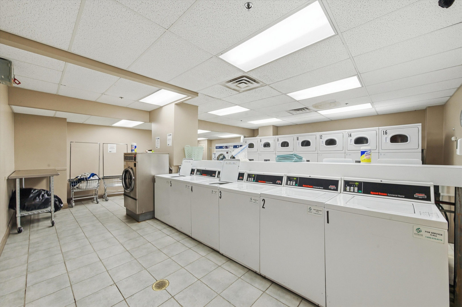 5320 North Sheridan Road, Unit 1607 Chicago, IL 60640 - Photo 23 of 27 Gallery Image 23