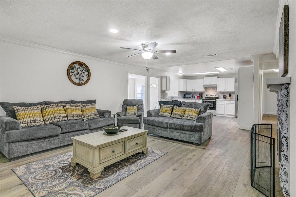 185 Weiss Bluff Road Vidor, TX 77662 - Photo 27 of 34 Gallery Image 27