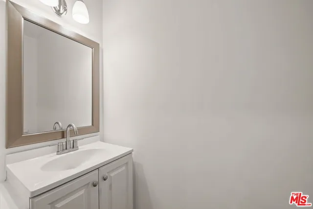 $10,000 | 10384 Northvale Road, Los Angeles, CA 90064