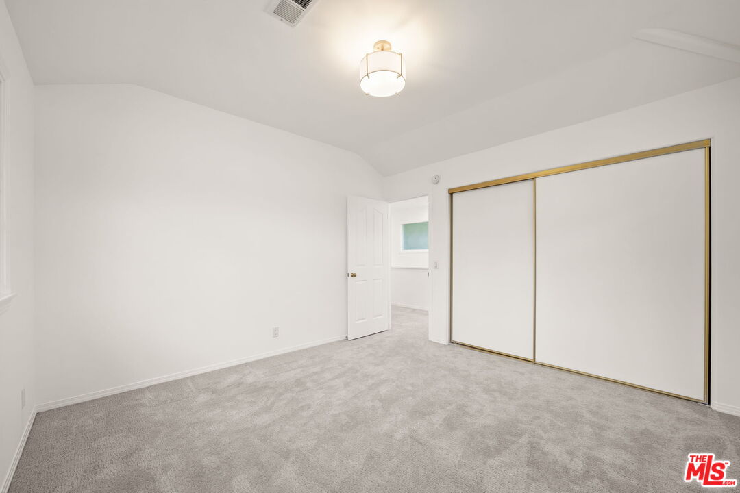 10384 Northvale Road Los Angeles, CA 90064 - Photo 34 of 41