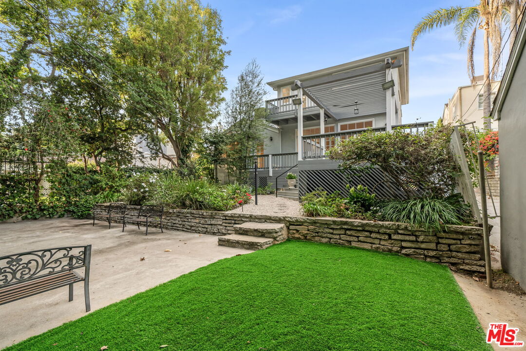 10384 Northvale Road Los Angeles, CA 90064 - Photo 37 of 41