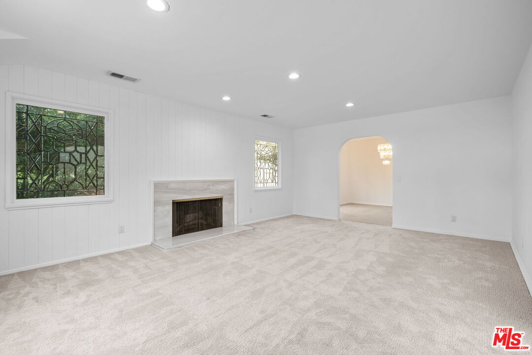 10384 Northvale Road Los Angeles, CA 90064 - Photo 4 of 41