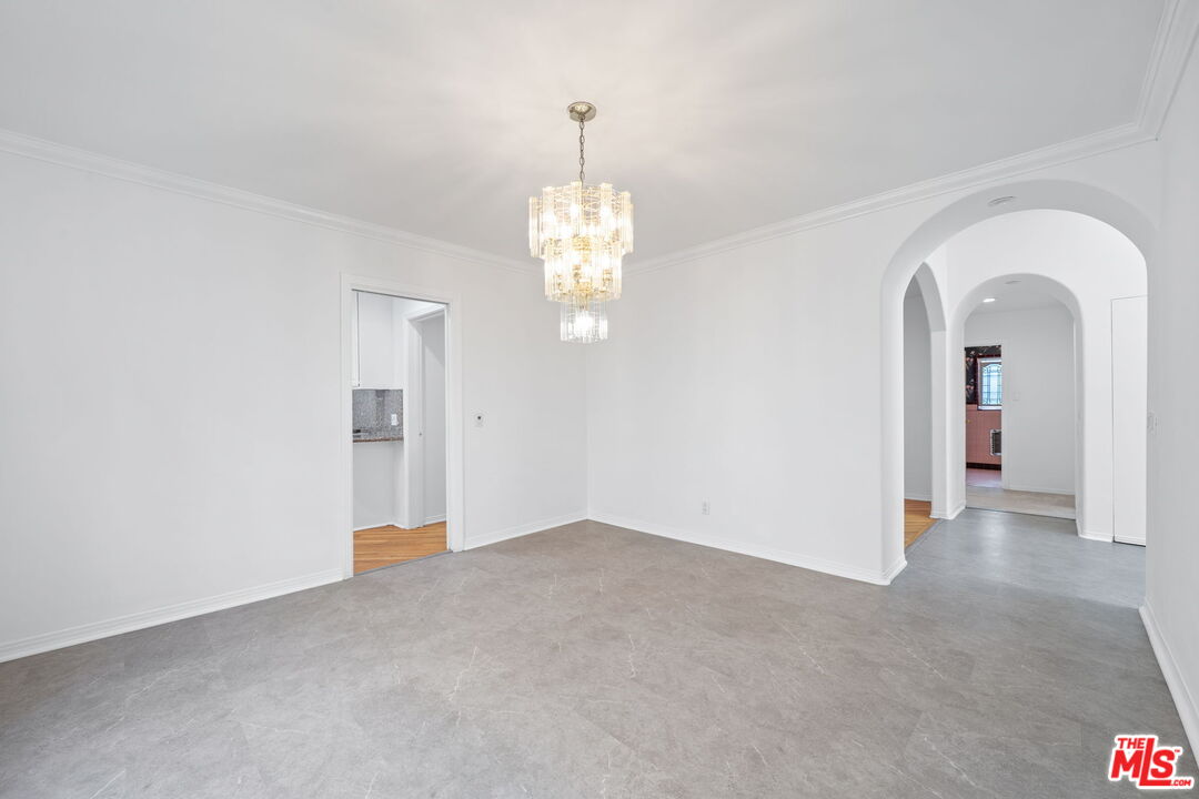 10384 Northvale Road Los Angeles, CA 90064 - Photo 7 of 41