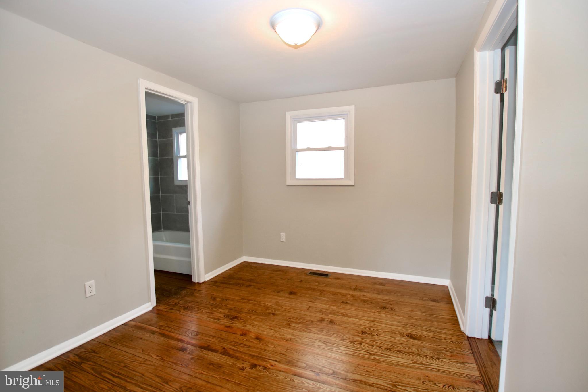 3373 Slate Mills Road Sperryville, VA 22740 - Photo 11 of 25 Dining and/or Office Space